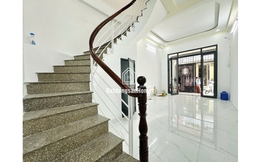 Nhà Vuông mới SHR 3 tầng HXH 52m2 – Nguyễn Xí Bình Thạnh S